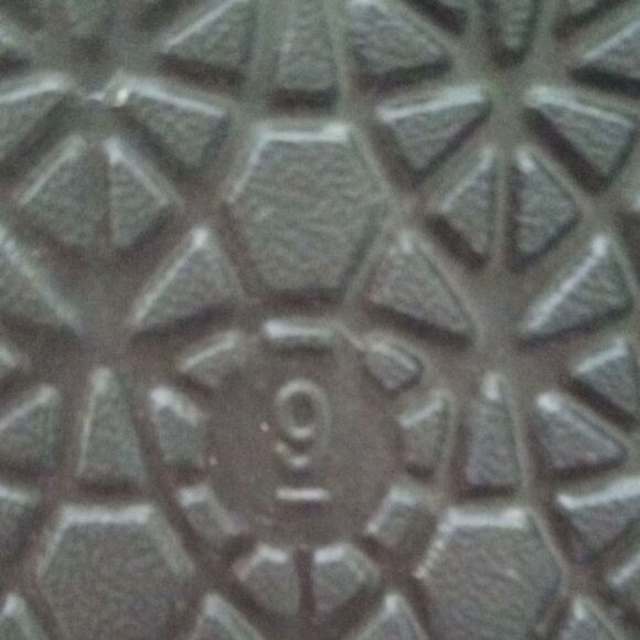 Shade & Shore Sandals - Picture 4 of 4